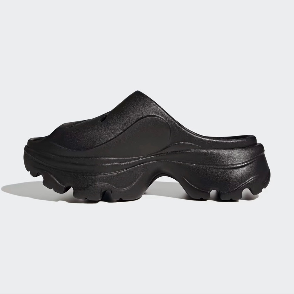 Stella McCartney Black Slip-On Footwear - Picture 3 of 8
